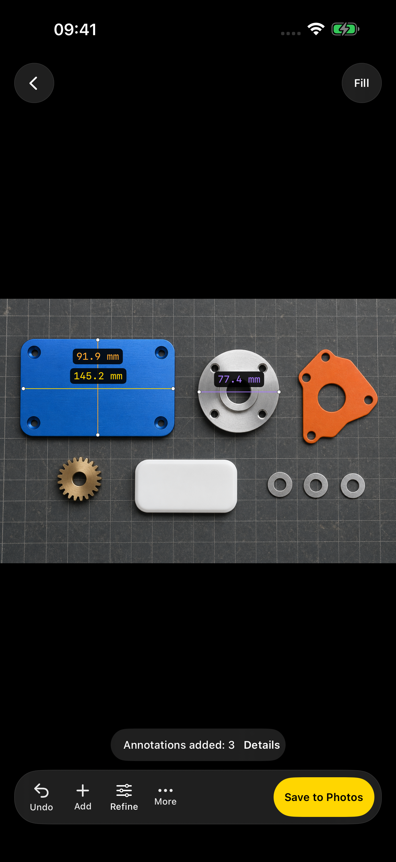 SnapDim screenshot showing the bundled sample with illustrative dimensions